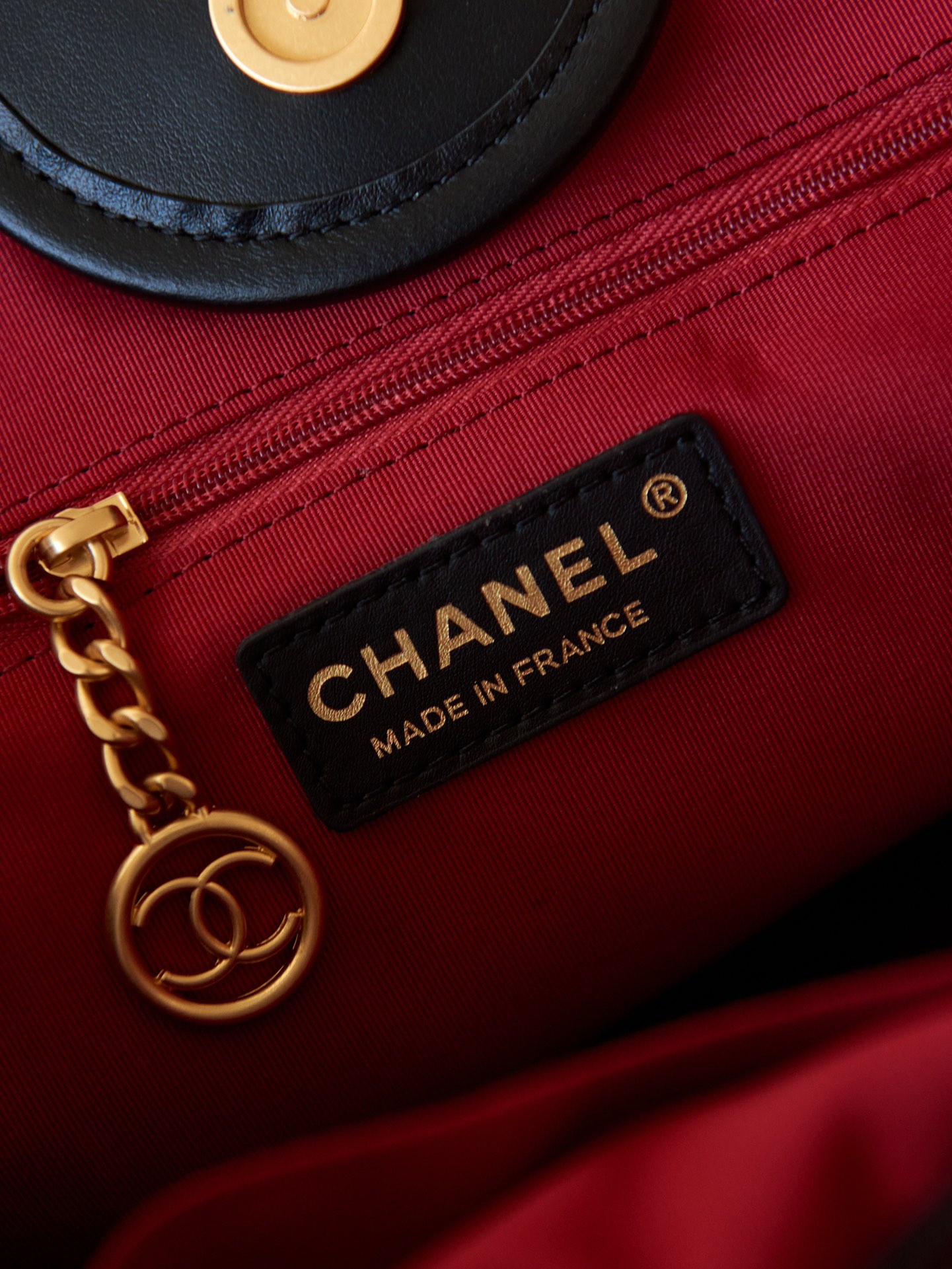 CHANEL Medium Tote Black1- A66941