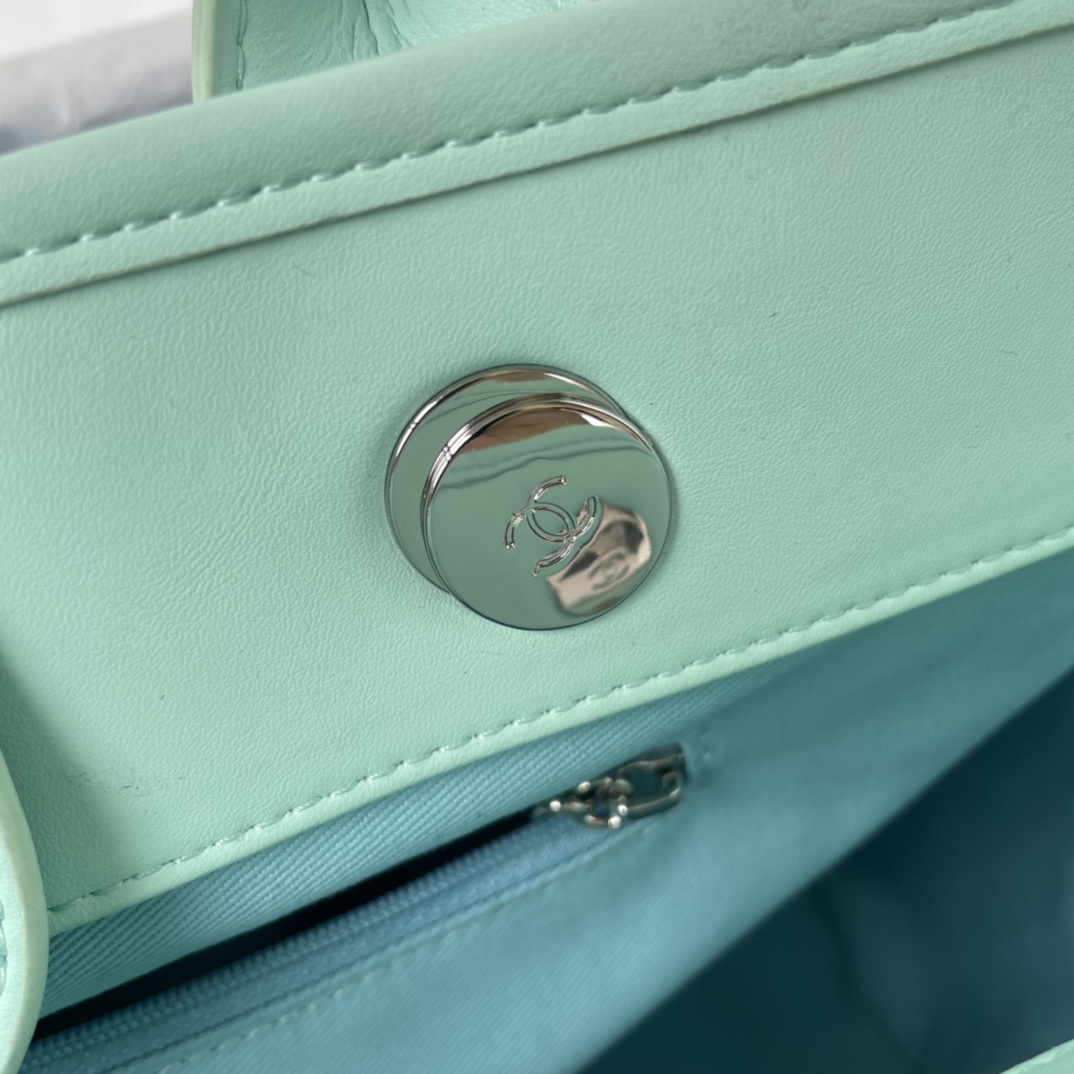 CHANEL Medium Tote Color Blue- AS3351