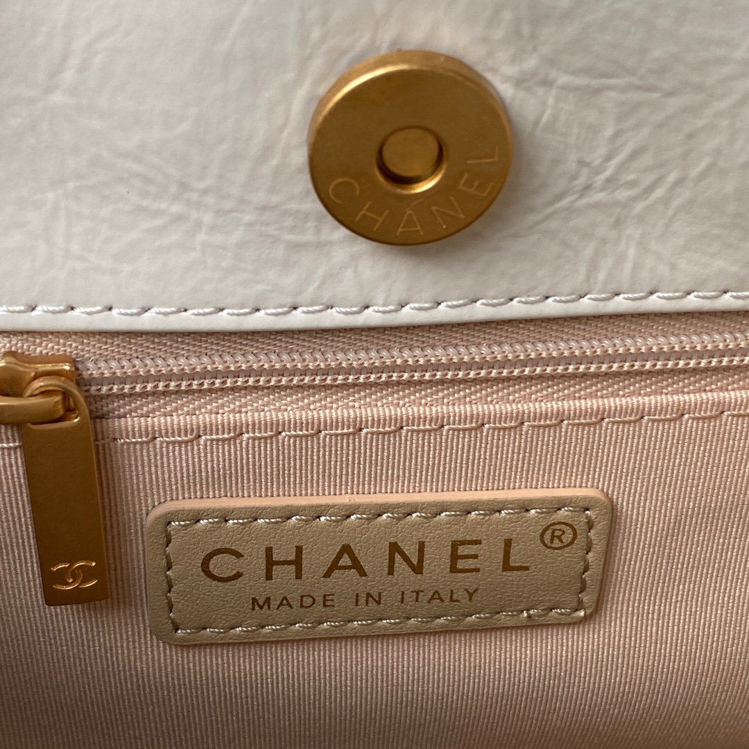CHANEL Hobo Handbag White-AS4322