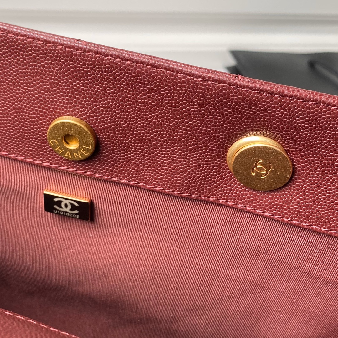 CHANEL Small Tote -Red-AS4940