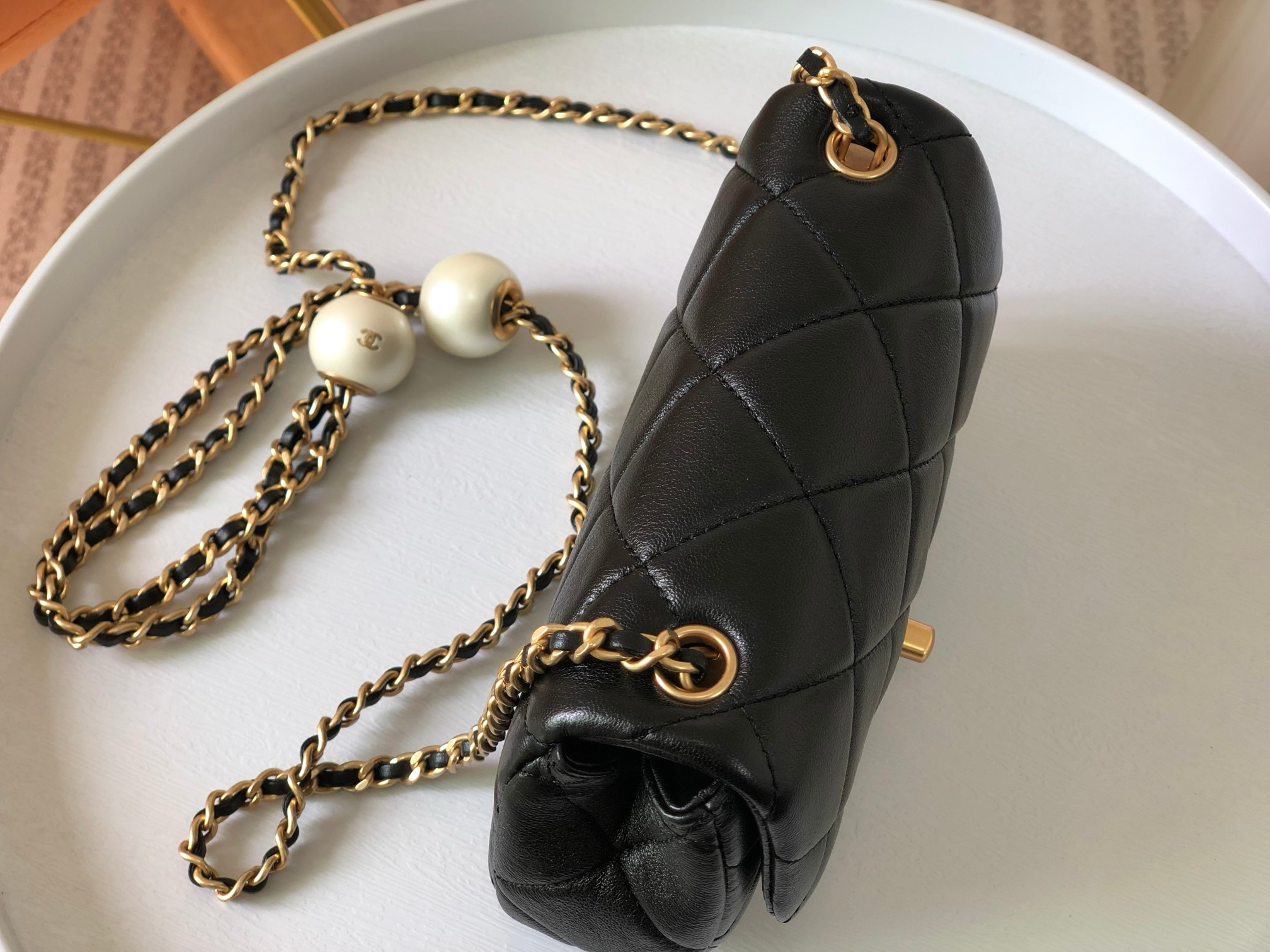 CHANEL Mini Flap Bag Shiny Lambskin, Imitation Pearls & Gold-Tone Metal White-AS4947