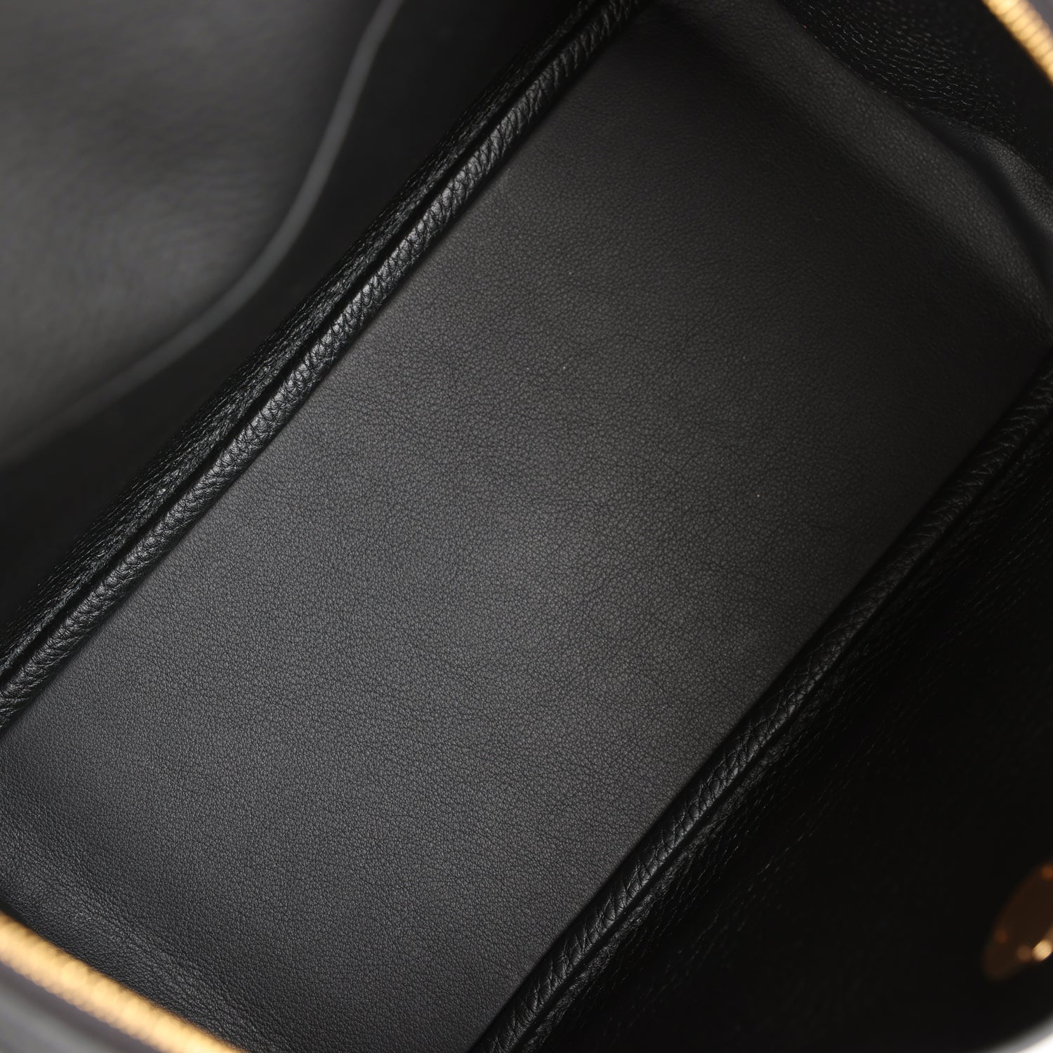 Her Lindy 26 Black Clemence Gold Hardware