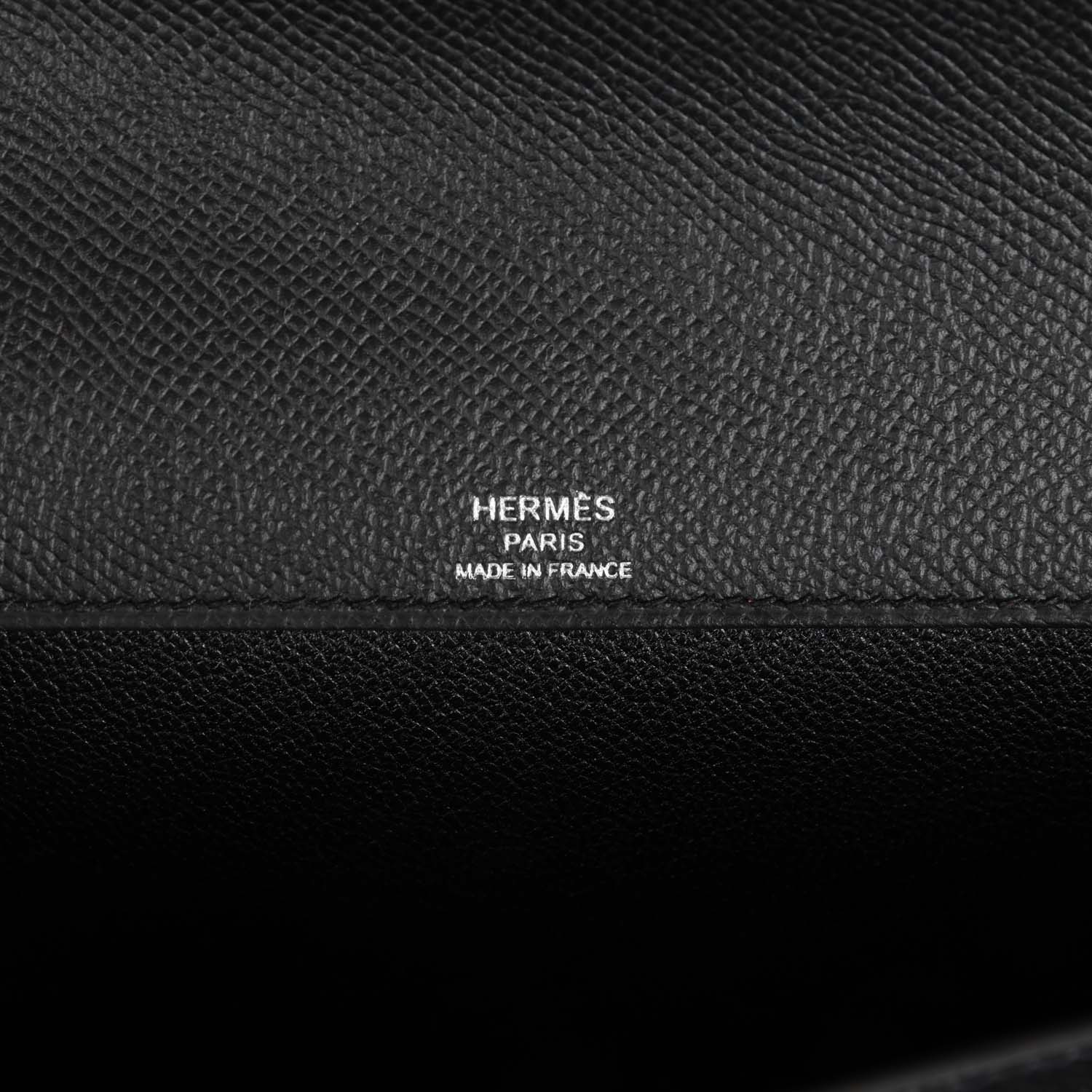 Her Kelly Depeches 25 Black Epsom Palladium Hardware