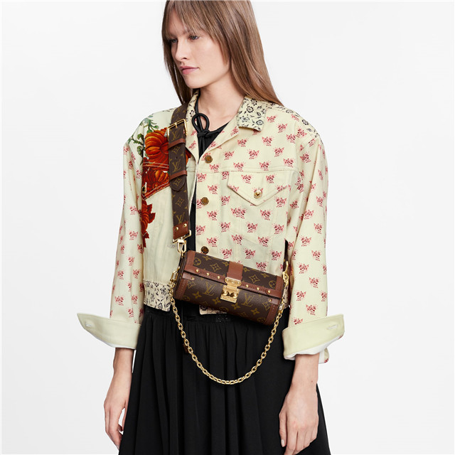 Papillon Trunk M57835