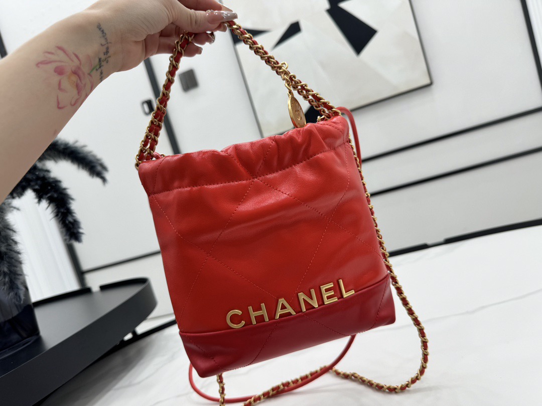 CHANEL CHANEL 22 Mini Handbag Shiny Calfskin, Imitation Pearls & Gold-Tone Metal Red- AS3980