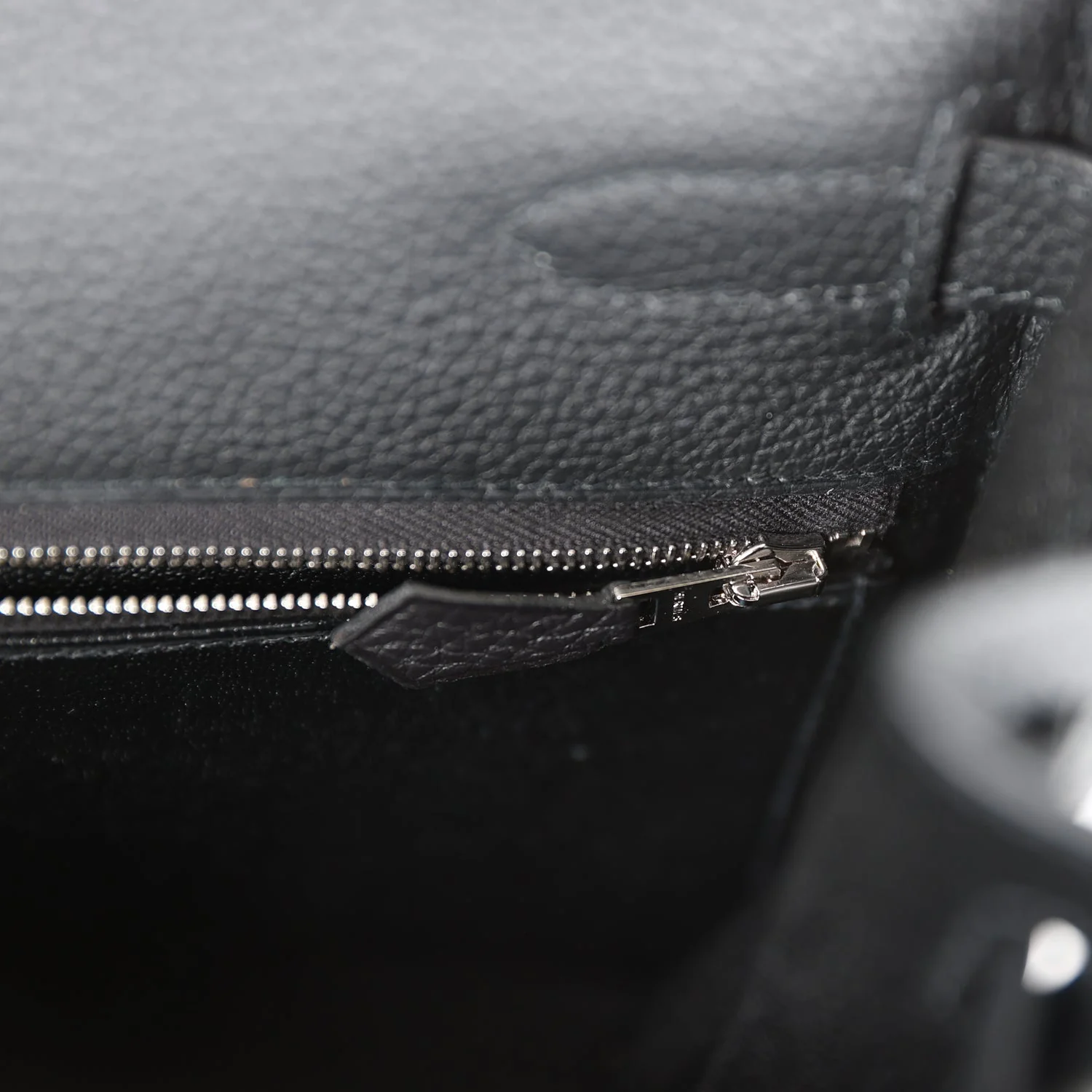 Her Kelly Retourne 35 Black Togo Palladium Hardware