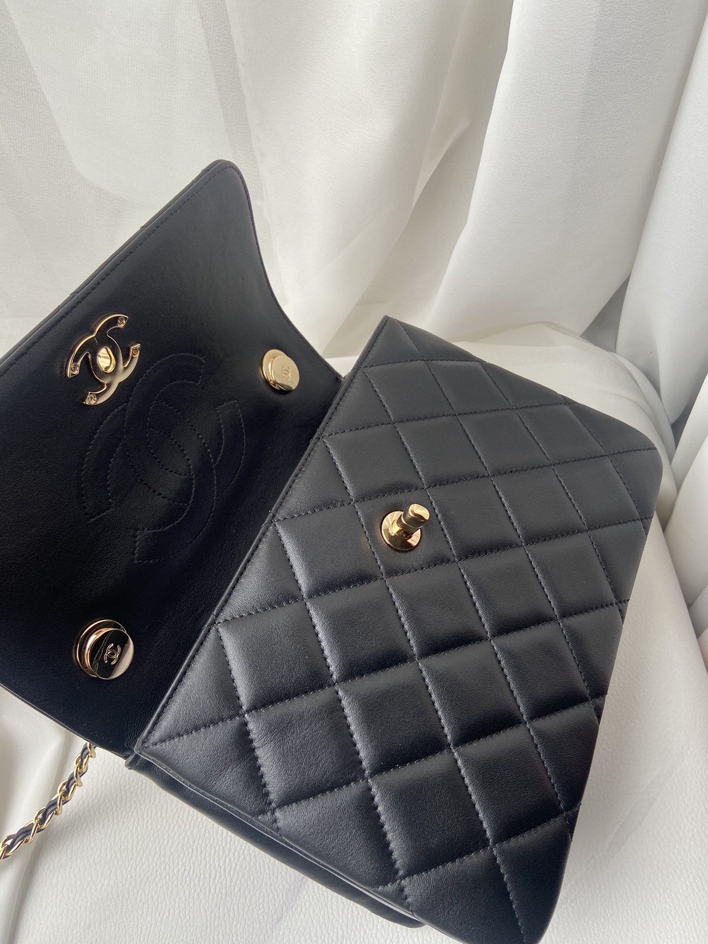 CHANEL Flap Bag With Top Handle Lambskin Black-A92236