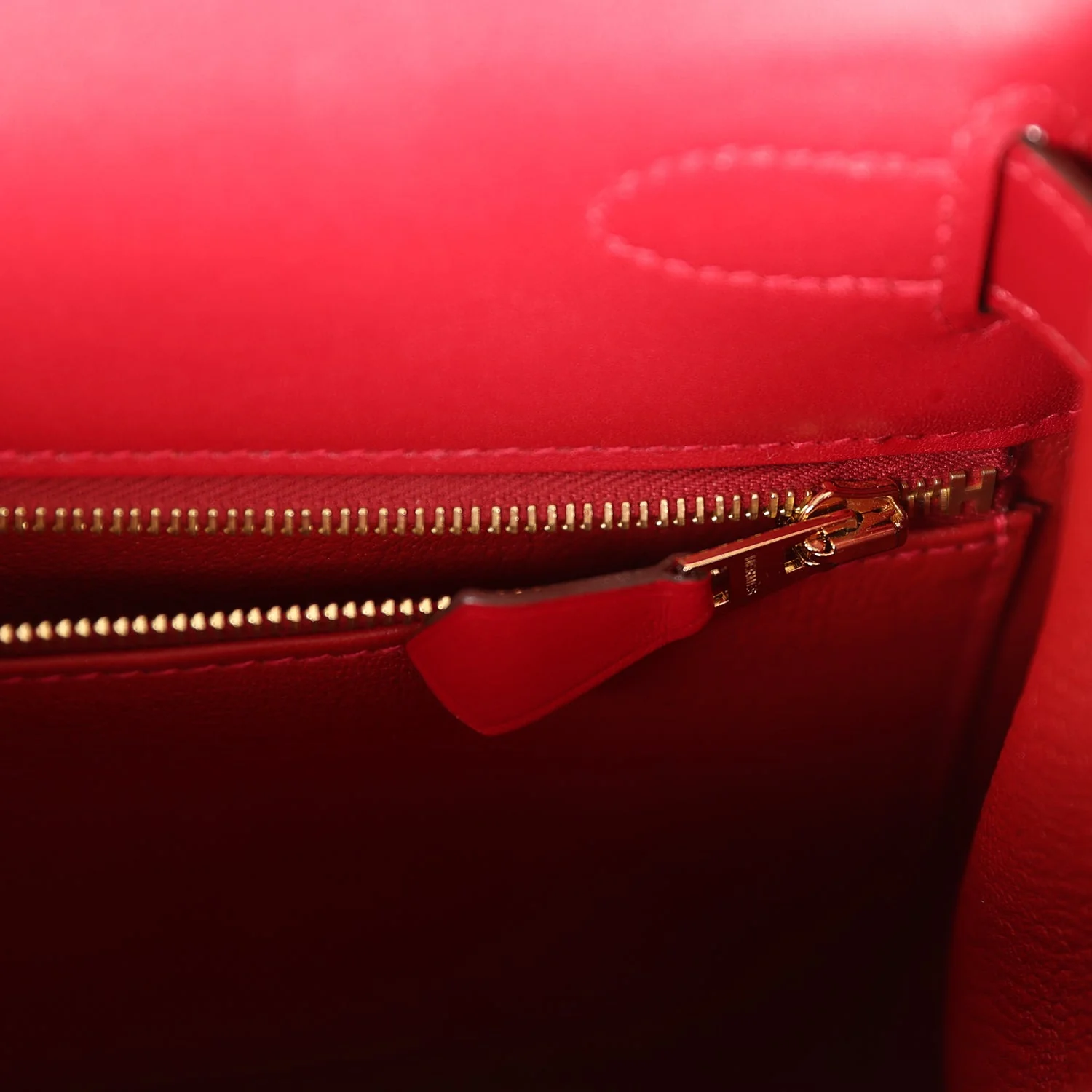 Her Kelly Sellier 28 Rouge Vif Tadelakt Gold Hardware