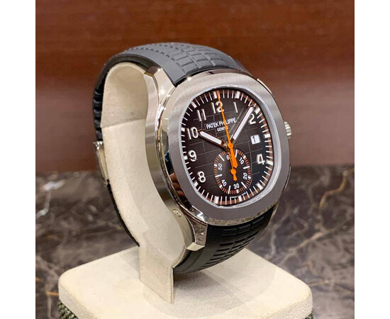 Aquanaut 5968A-001 Black Dial Chronograph 42.2 mm