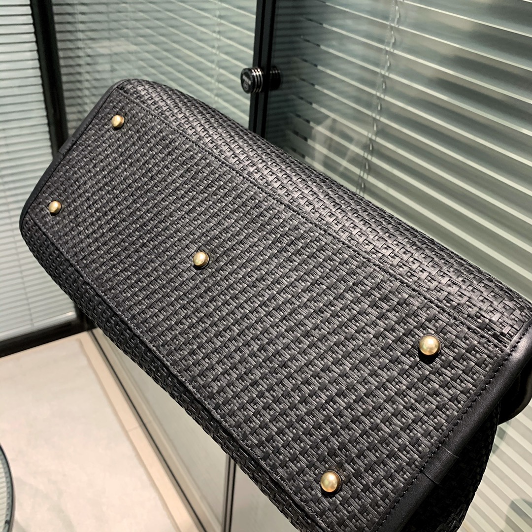 CHANEL Large Tote Black - A66941
