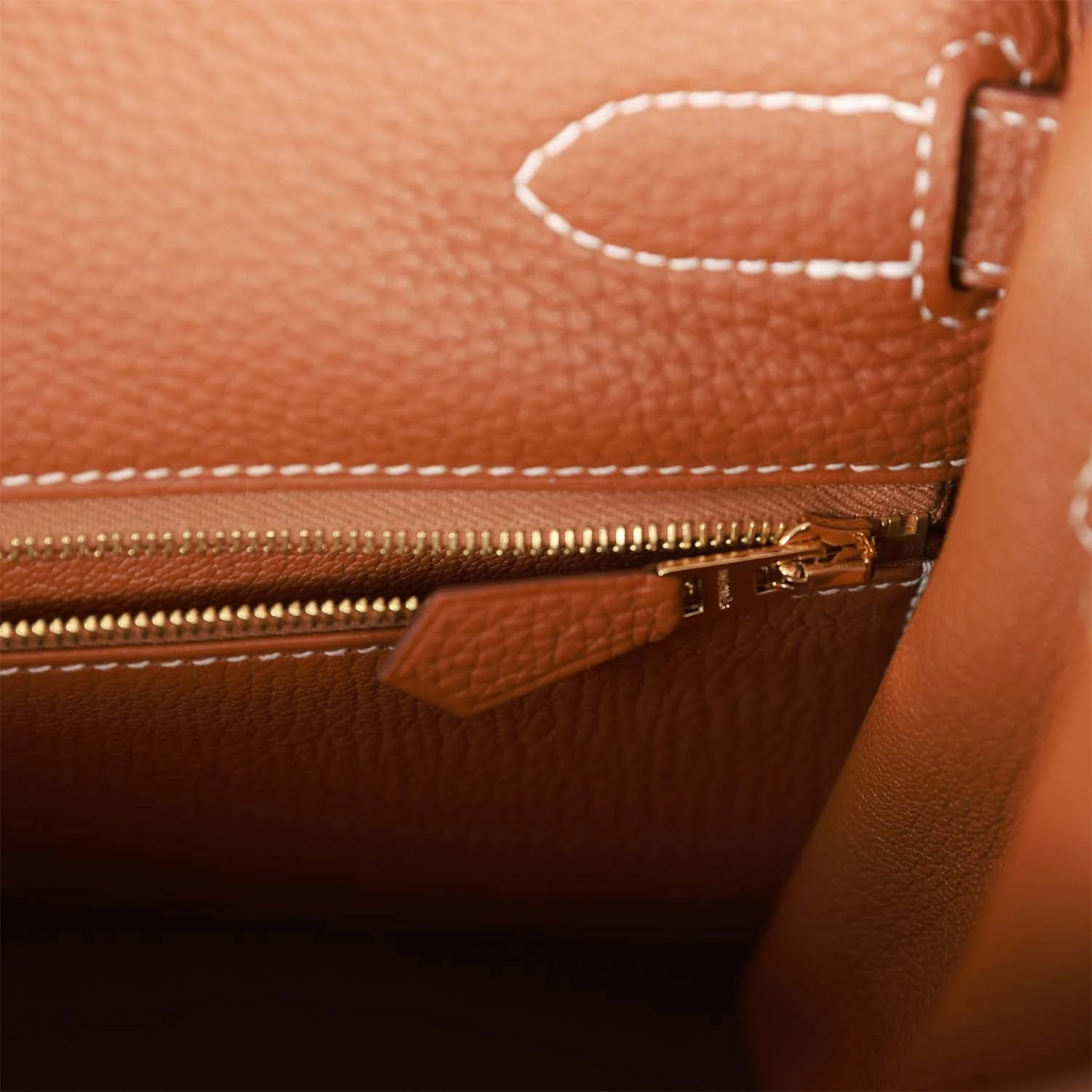Her Kelly 35 Gold Togo Retourne Gold Hardware