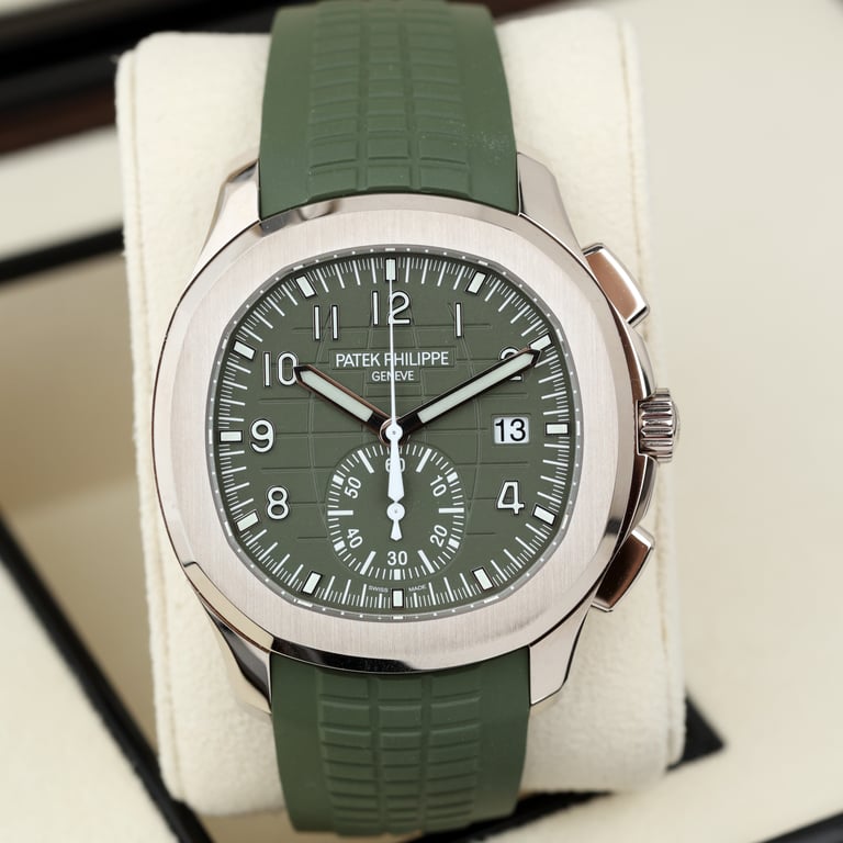 Aquanaut 5968G-010 Khaki Green 42.2mm