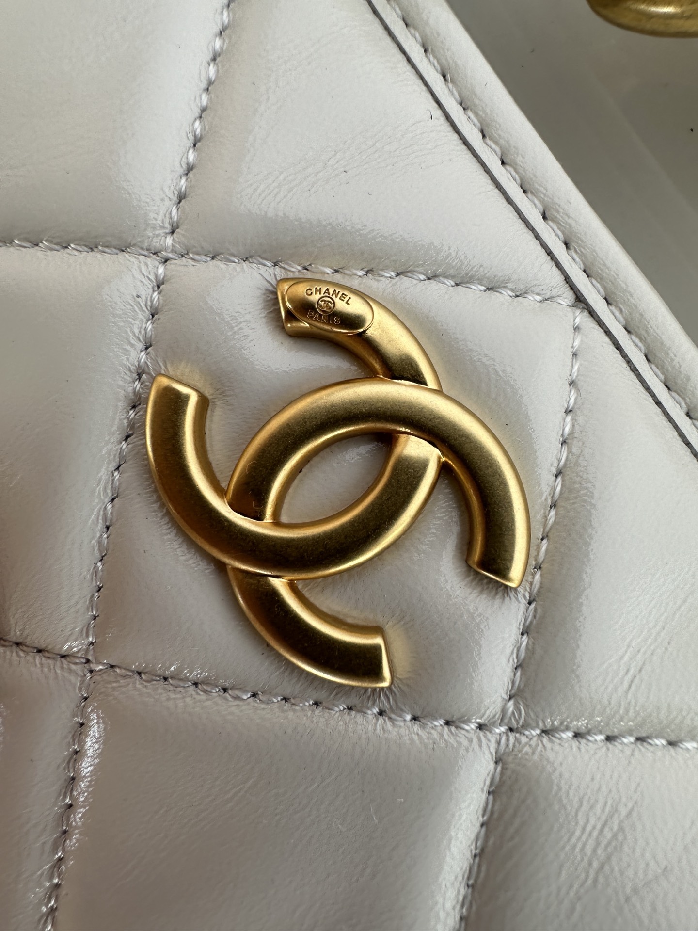 CHANEL Hobo Handbag White- AS4912