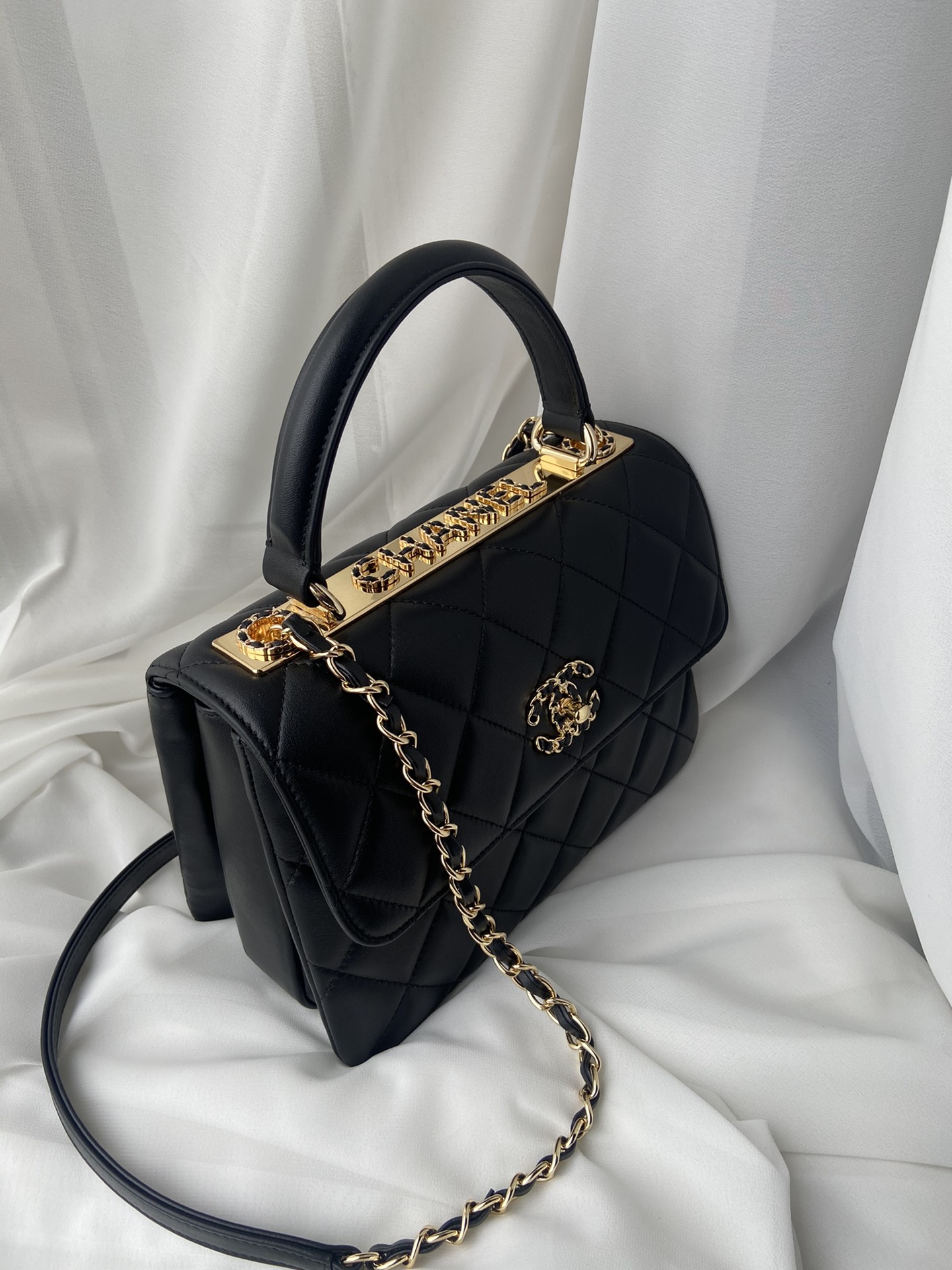 CHANEL Flap Bag With Top Handle Lambskin Black-A92236