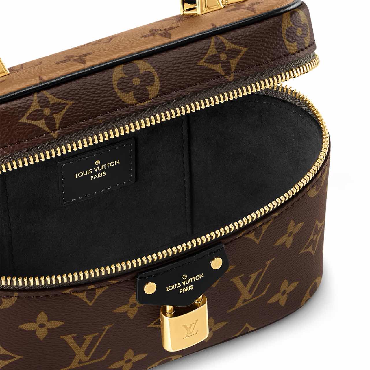 Vanity Chain Pouch M47125
