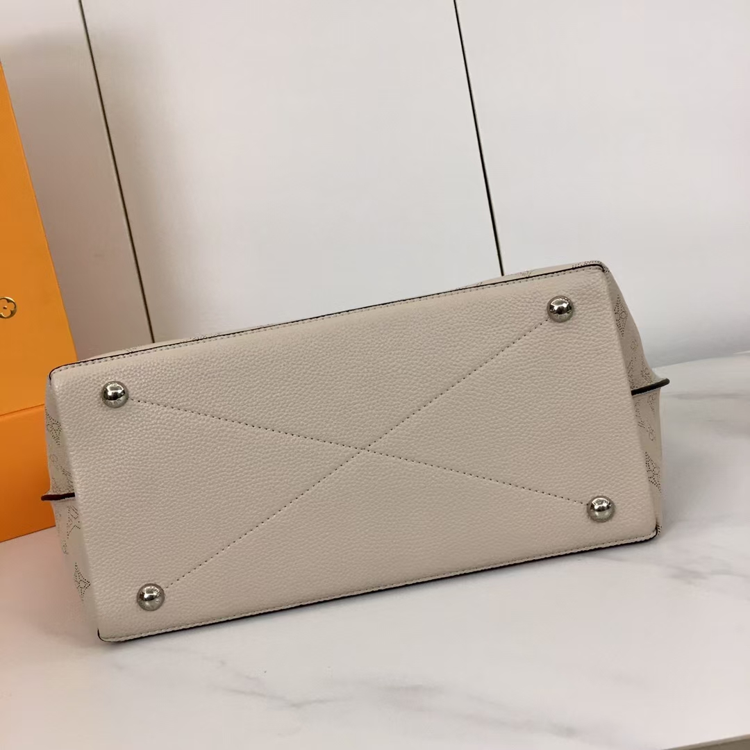 CARMEL M52950