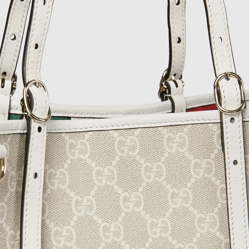GG Emblem Medium Tote Bag