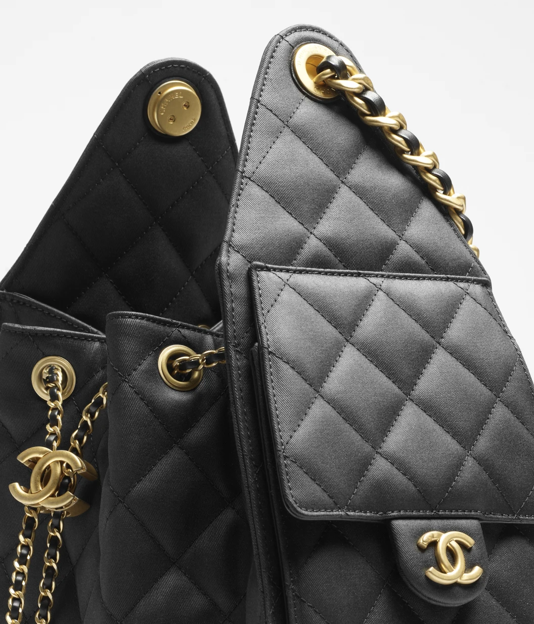 CHANEL 25 Small Handbag
