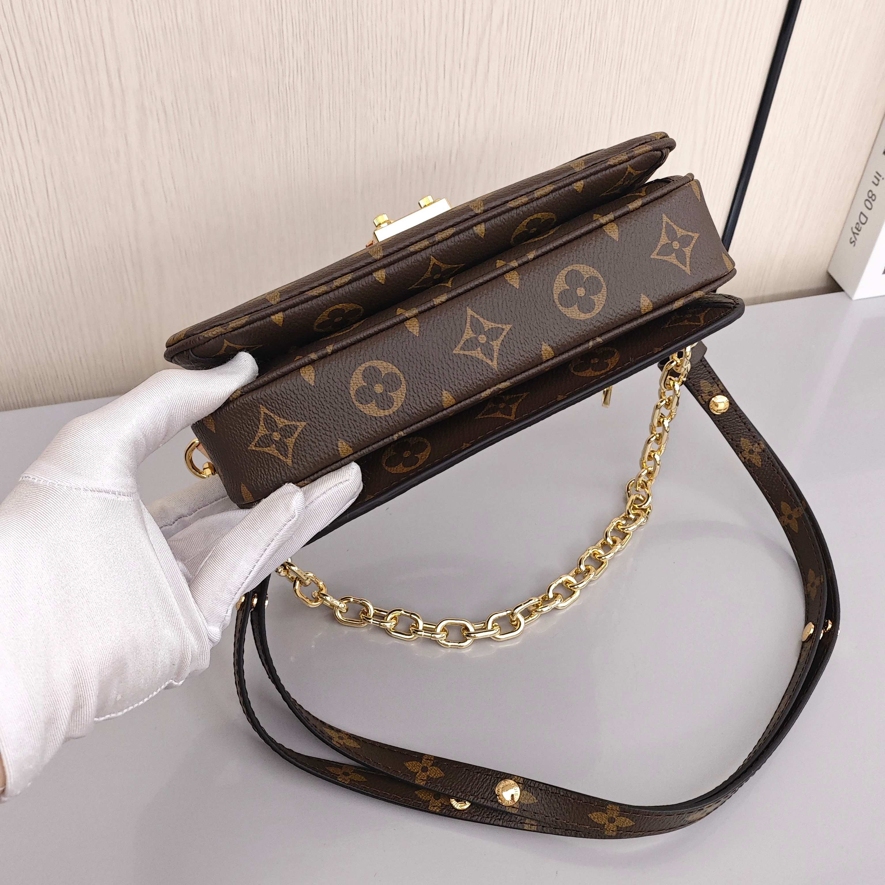 LOUIS VUITTON Pochette Metis East West Regular - sized Women's Handbag/Shoulder/Crossbody Bag with Monogram Canvas, Brown