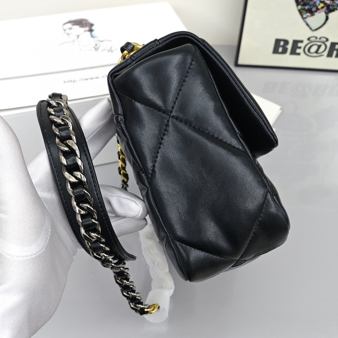 CHANEL 19Bag Medium - sized Women's Flap Bag with Quilted Pattern, Chain Handle, Made of Lambskin Leather. Can be Carried as a Handbag, Shoulder Bag or Crossbody Bag, Black