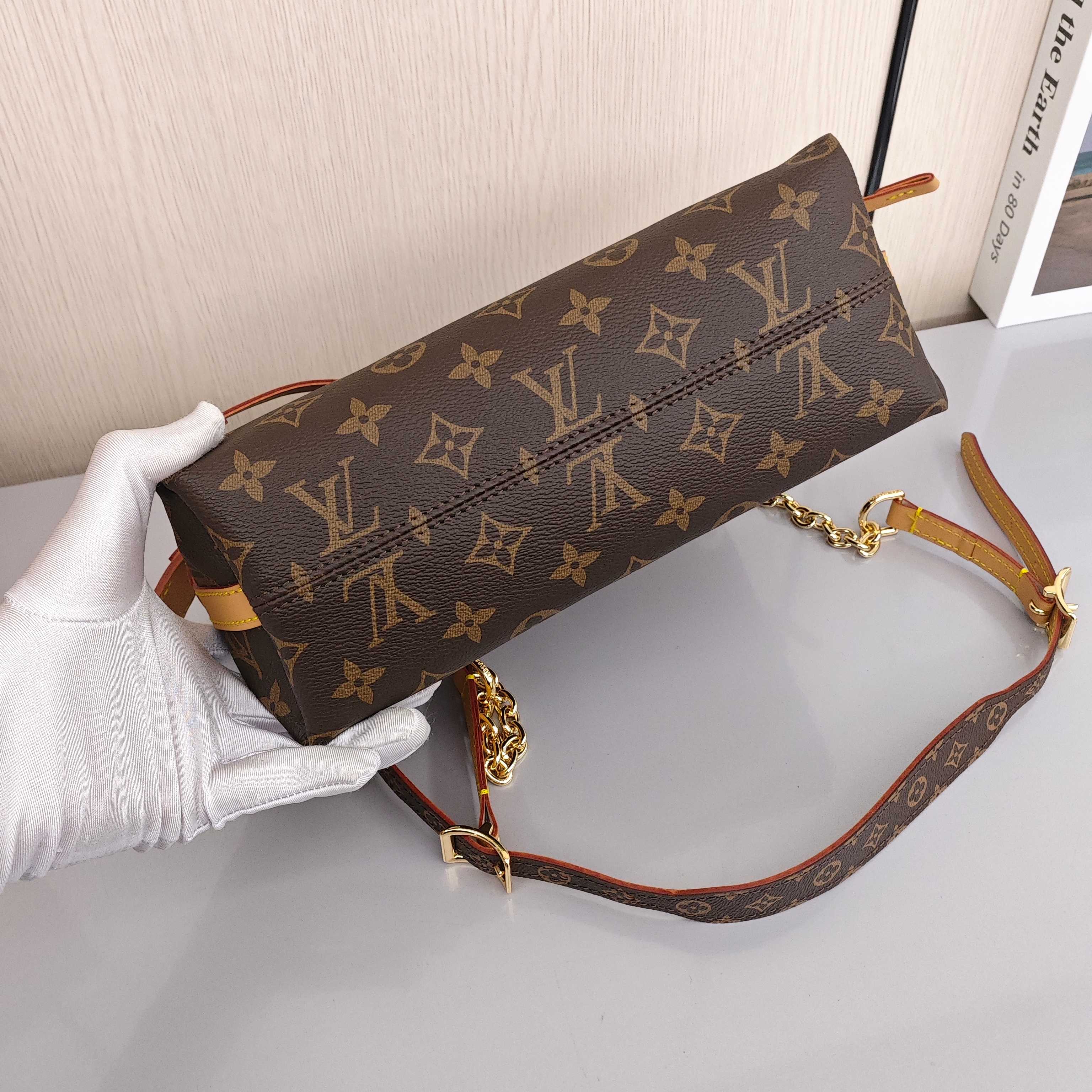 LOUIS VUITTON Carryall BB Women's Shoulder Bag with Monogram Pattern, Brown