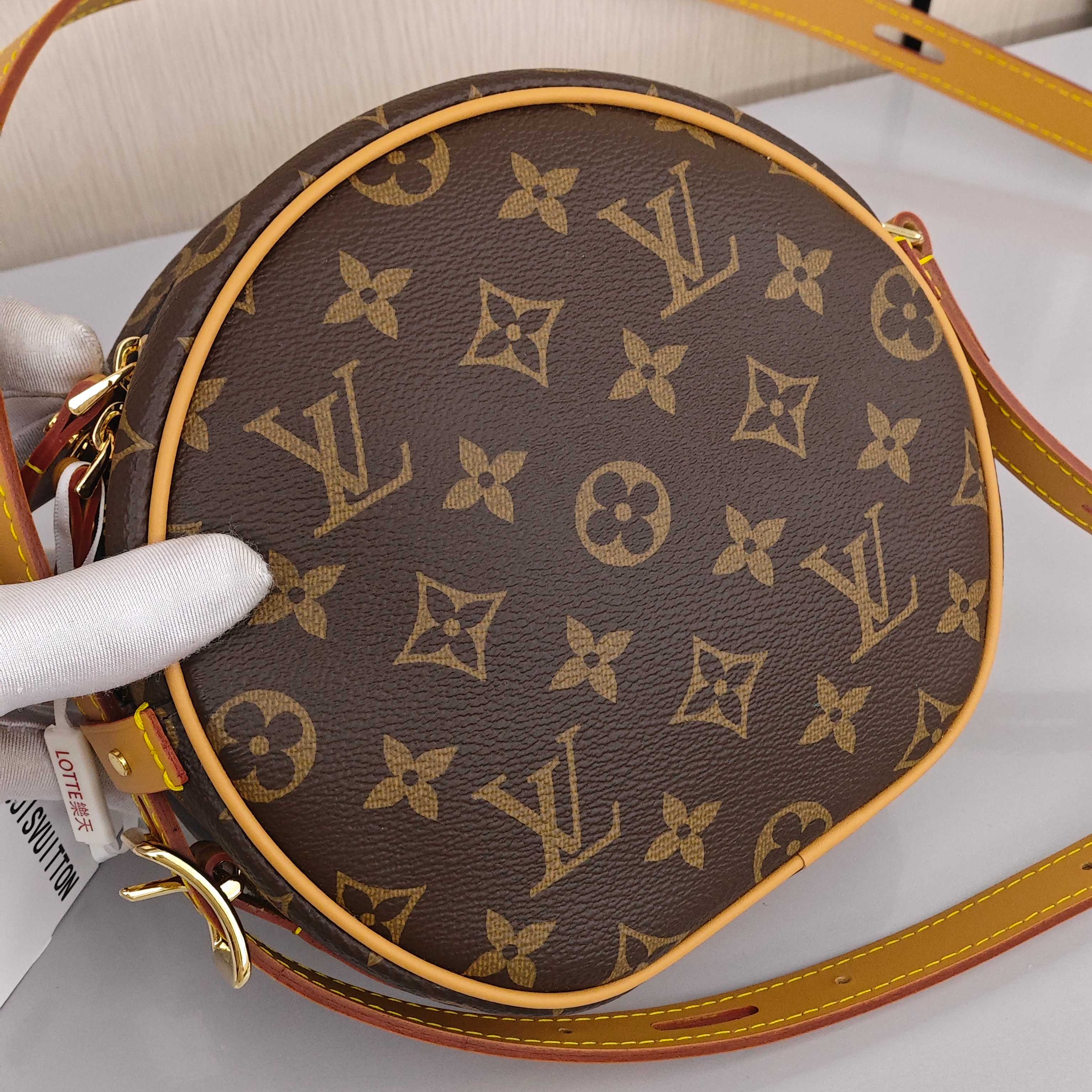 LOUIS VUITTON Boite Chapeau Souple PM Small - sized Women's Shoulder/Crossbody Bag with Monogram Canvas All - Over Print and Zipper Closure, Brown