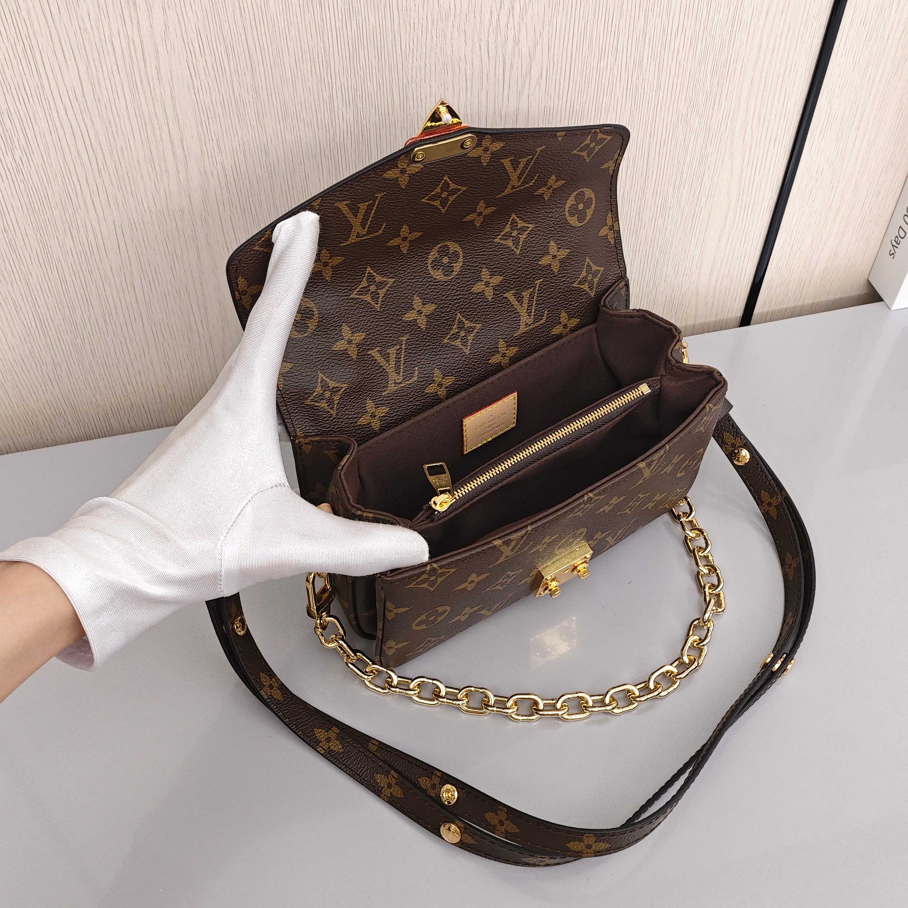 LOUIS VUITTON Pochette Metis East West Regular - sized Women's Handbag/Shoulder/Crossbody Bag with Monogram Canvas, Brown