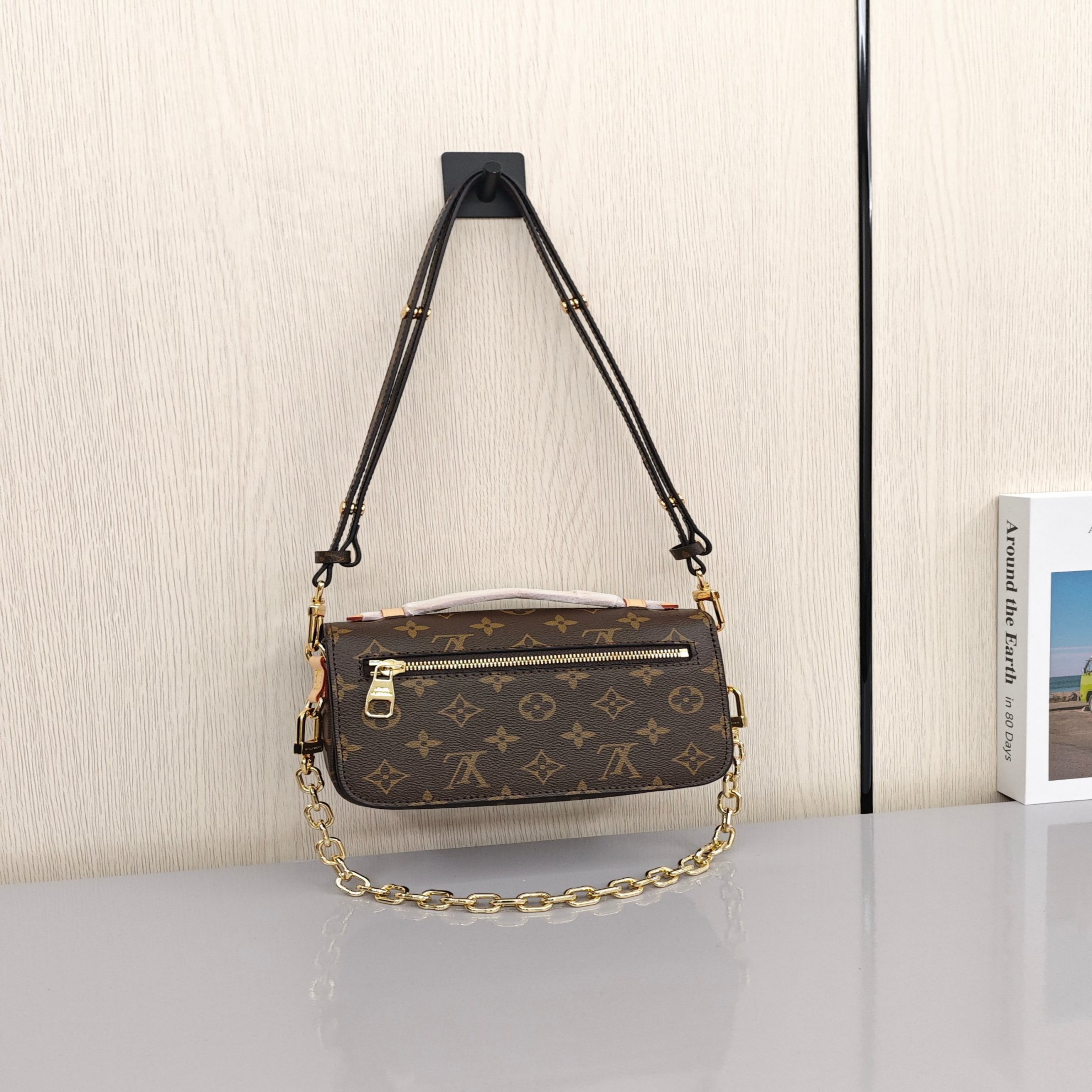 LOUIS VUITTON Pochette Metis East West Regular - sized Women's Handbag/Shoulder/Crossbody Bag with Monogram Canvas, Brown