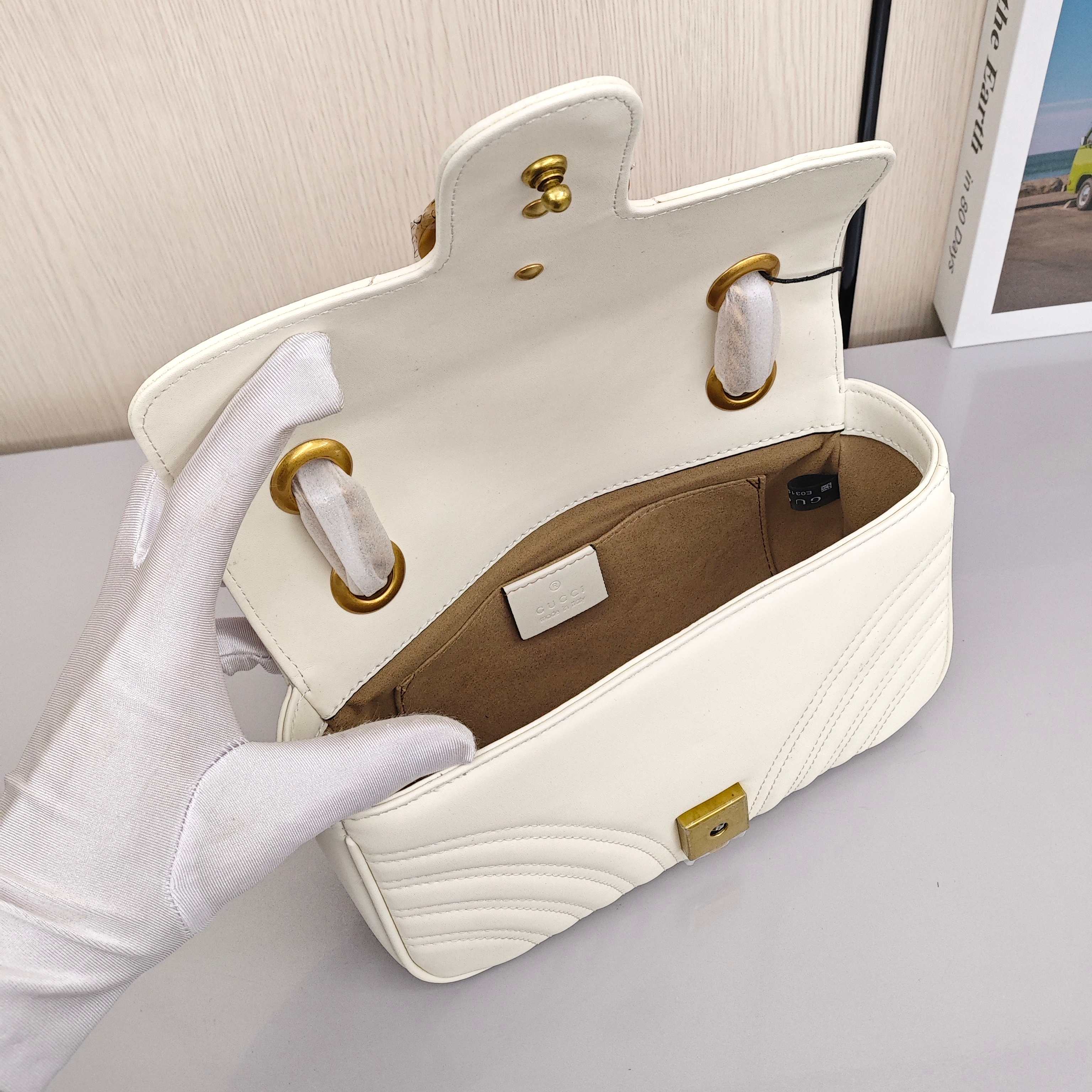 GUCCI GG Marmont Women's Leather Crossbody/Shoulder Bag, White