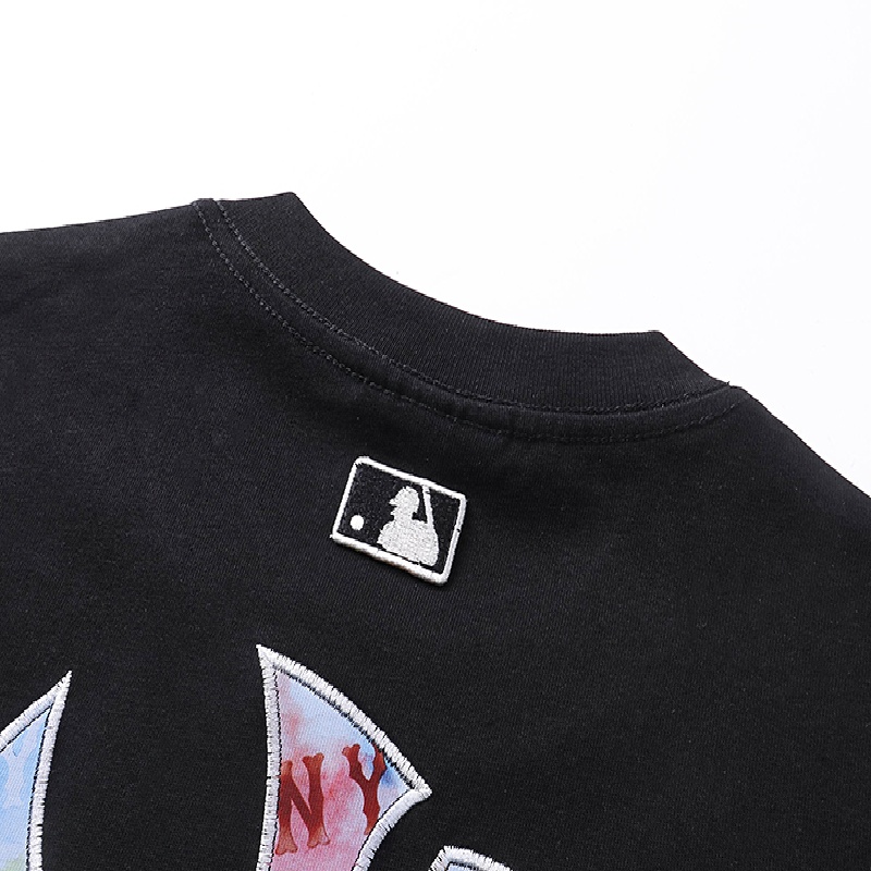 DIOR Short-sleeved Crew-neck T-shirt with Applique Emblem