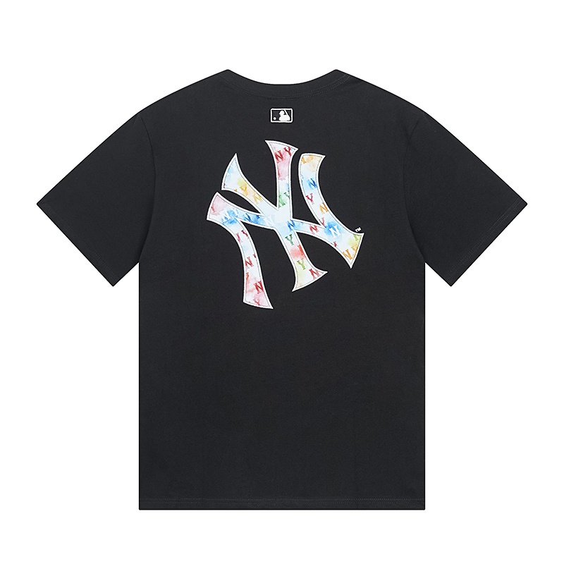 DIOR Short-sleeved Crew-neck T-shirt with Applique Emblem