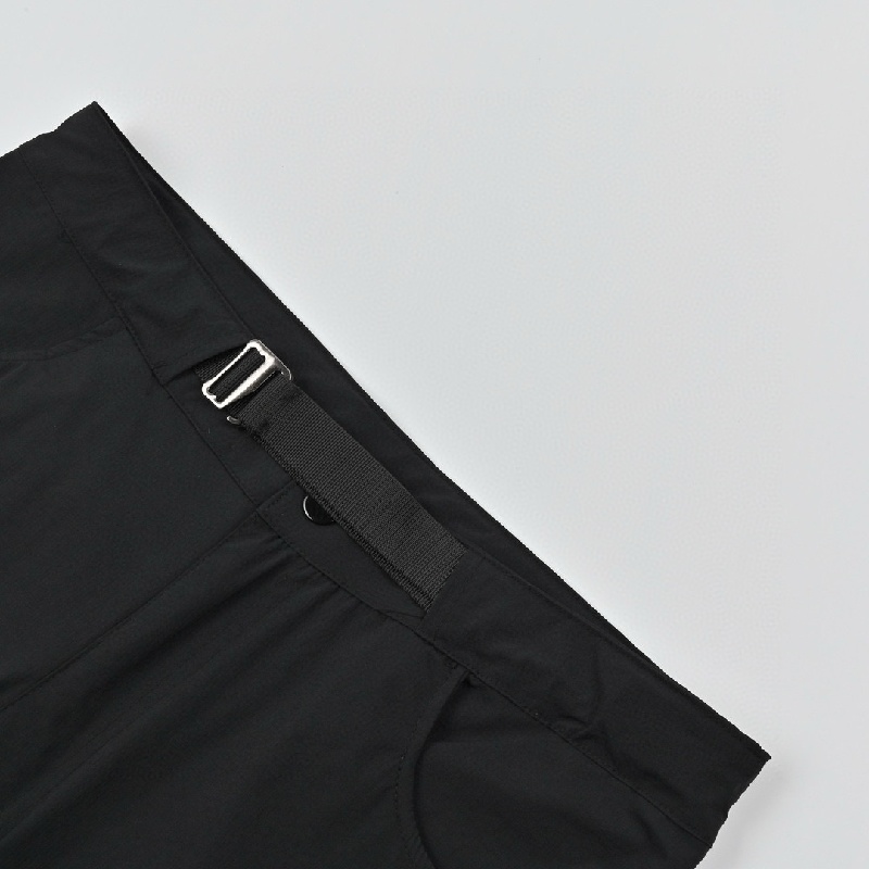 Arc'teryx System - A series outdoor casual commuting functional shorts
