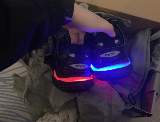 Balenciaga Track 1.0 track led trainers Stylish, retro, anti-slip, lightweight, low-top Dad shoes for Man and woman in black