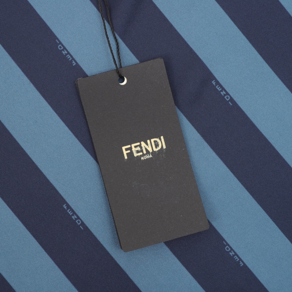 FENDI FD Club Badge Striped V - neck Short - Sleeve T - shirt