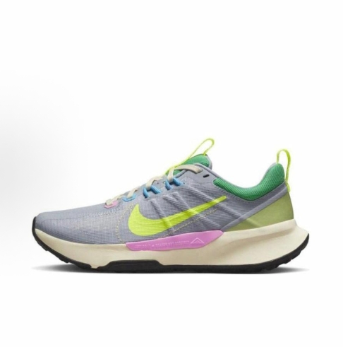 Nike Juniper Trail is a comfortable, versatile, anti-slip, wear-resistant and low-top casual running shoe for men and women