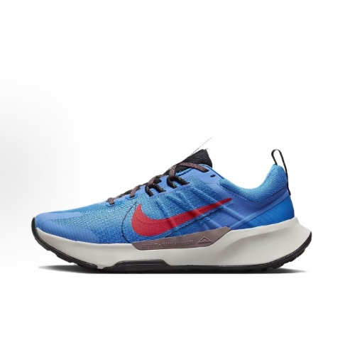 Nike Juniper Trail is a comfortable, versatile, anti-slip, wear-resistant and low-top casual running shoe for men and women