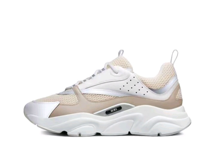 DIOR B22 comfortable and versatile running shoes, low-top casual shoes for both men and women, available for global purchase on Silver