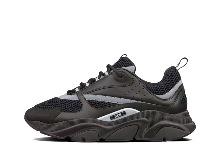 DIOR B22 comfortable and versatile running shoes, low-top casual shoes for both men and women, available for global purchase on Silver