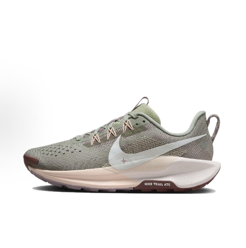 Nike Pegasus Trail 5 is a comfortable, versatile, anti-slip, wear-resistant, low-top cross-country running shoe for man and women in beige