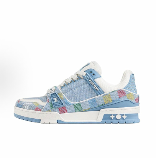 LOUIS VUITTON Trainer Spring/Summer 2025 Men's Collection, denim logo finish, low-top sneakers for men and women, blue