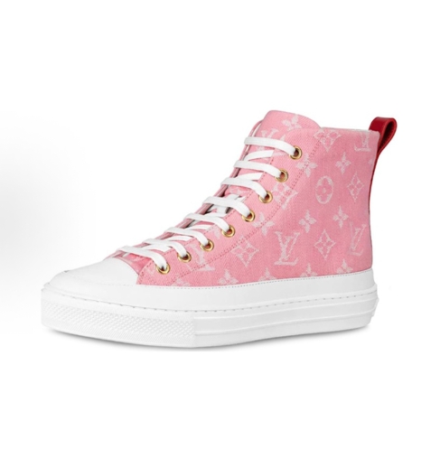 The LOUIS VUITTON Stellar is a high-top, high-top fashion board shoe and women's denim with a full printed pattern on the upper