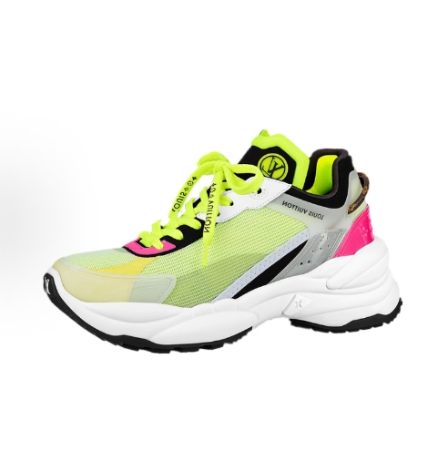 LOUIS VUITTON Run 55 Comfortable Lace-up Durable Low-top Casual Shoes for Women in white and Brown