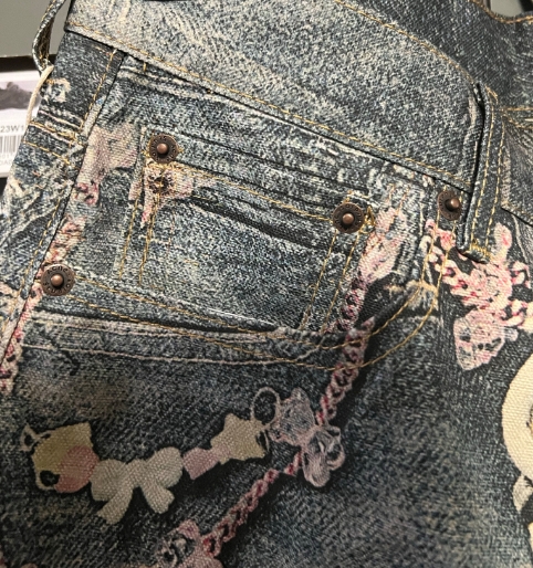 Acne Studios Letter chain Loose seven-inch denim shorts for men in blue >