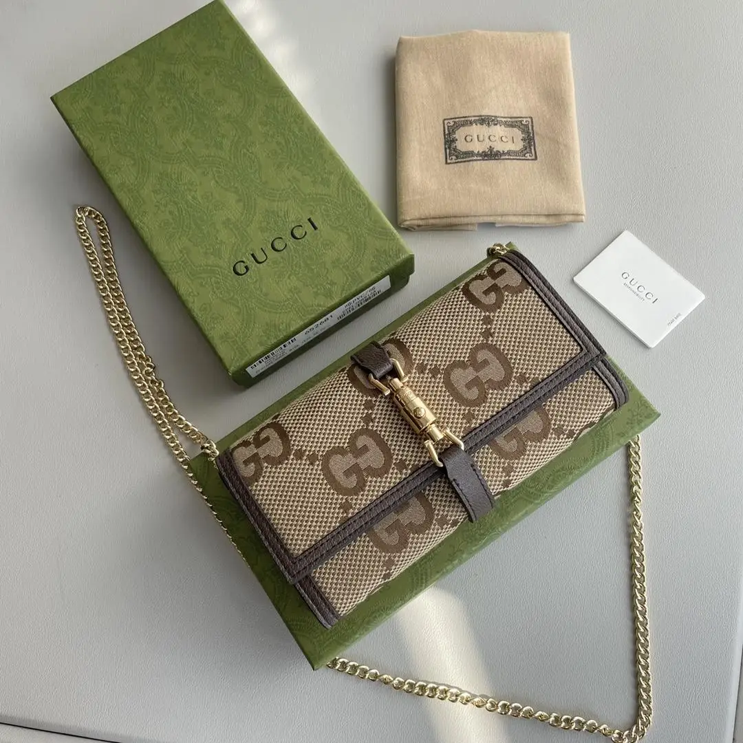 Gucci Jackie 1961 Chain Wallet