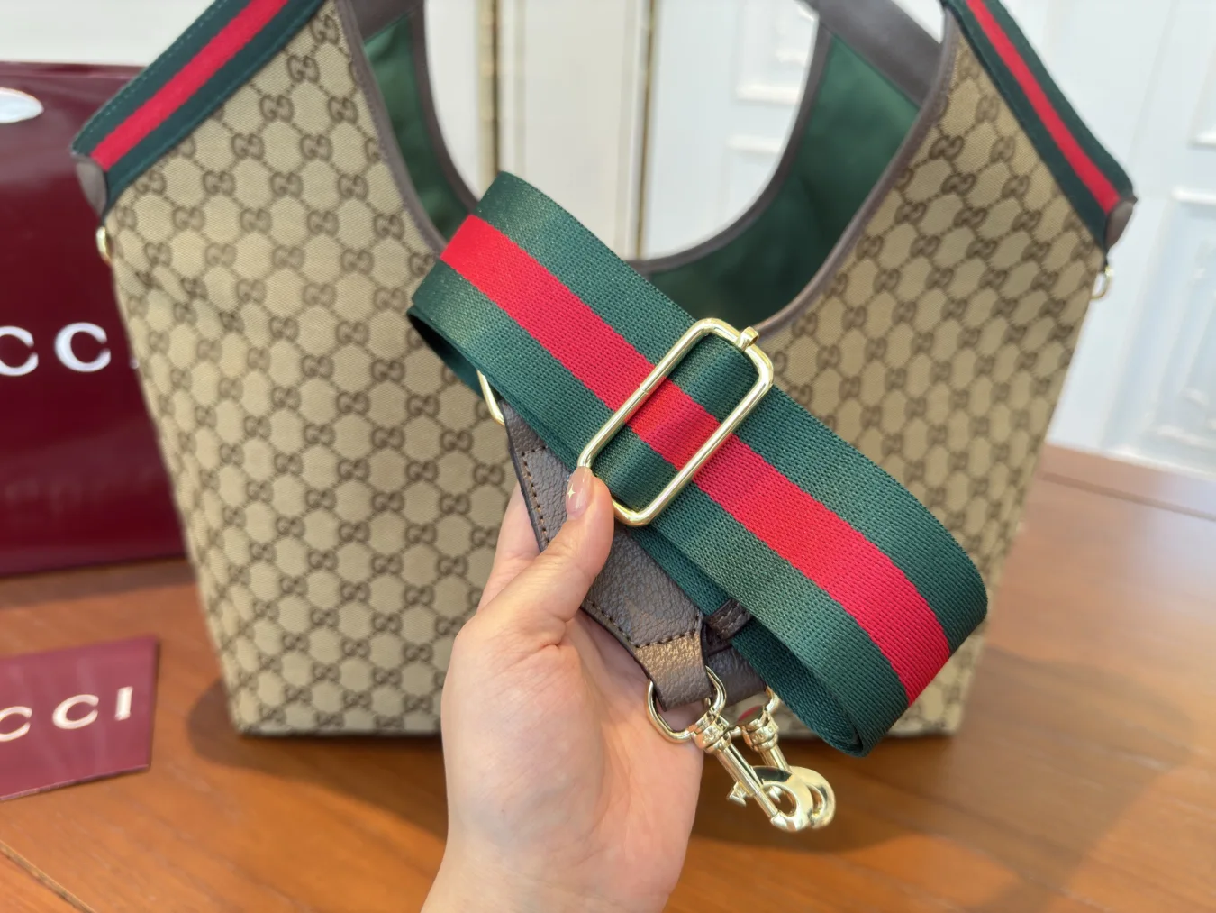 Gucci Giglio Large Canvas Tote Bag