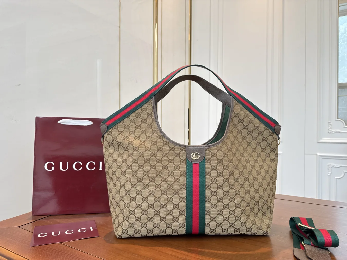 Gucci Giglio Large Canvas Tote Bag