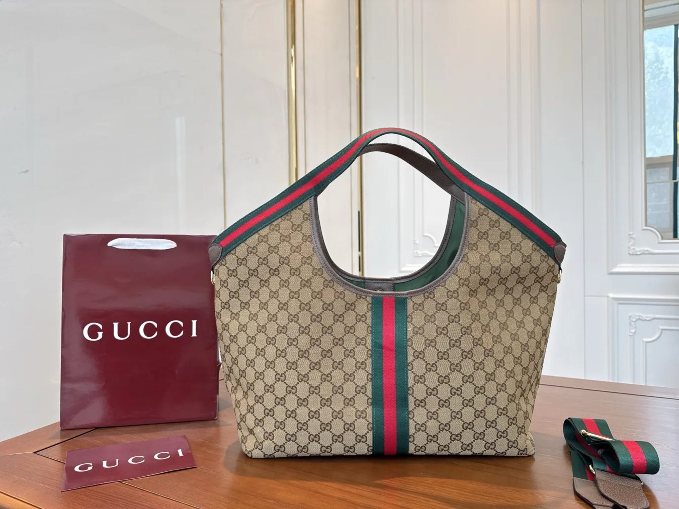 Gucci Giglio Large Canvas Tote Bag
