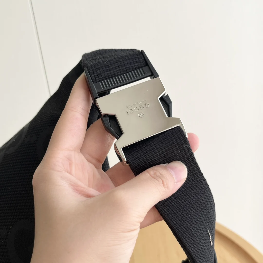 Gucci Super Double G Jumbo belt bag. Style: 696031