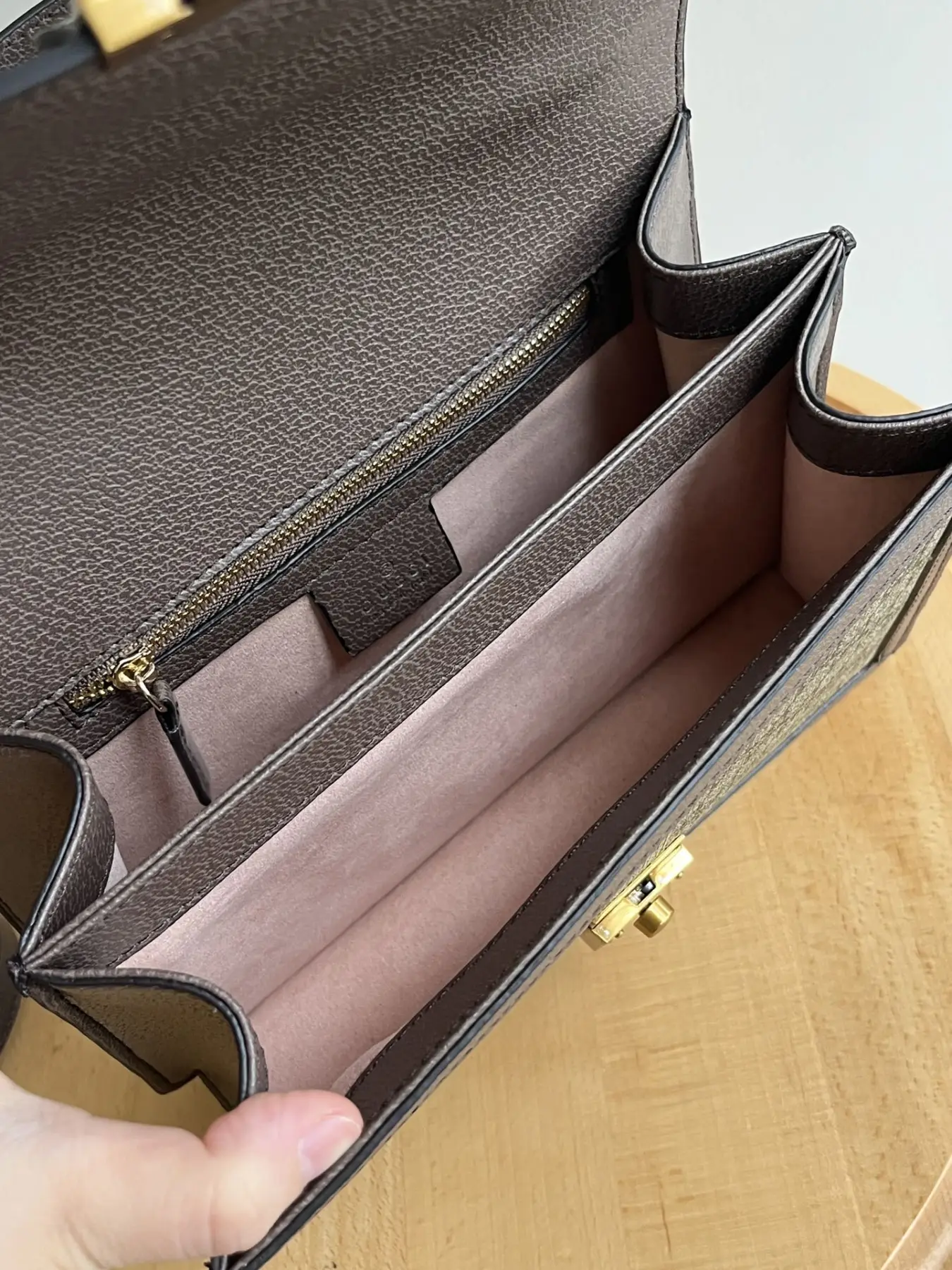 Gucci Ophidia Collection. Style: 651055