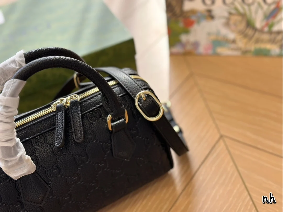 Gucci Speedy Boston Shoulder Bag
